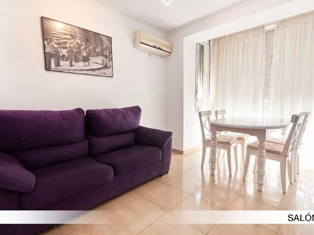 Apartamento en alquiler en Los Remedios, Sevilla
