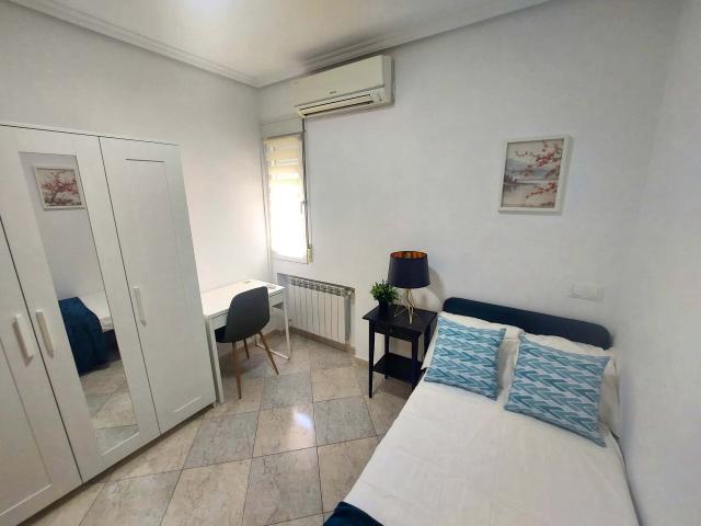 Habitación en alquiler en Puente de Vallecas, Madrid