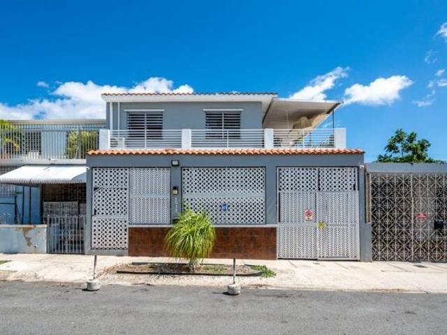 House for sale in San Juan