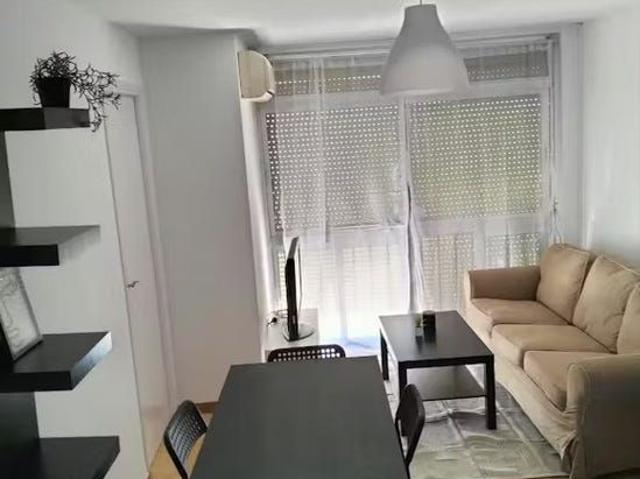Apartamento en alquiler en San Pablo-Santa Justa, Sevilla