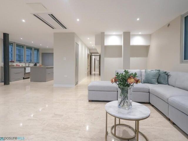 Condo for sale in San Juan