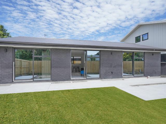 Apartment for rent in Chaslands, Canterbury