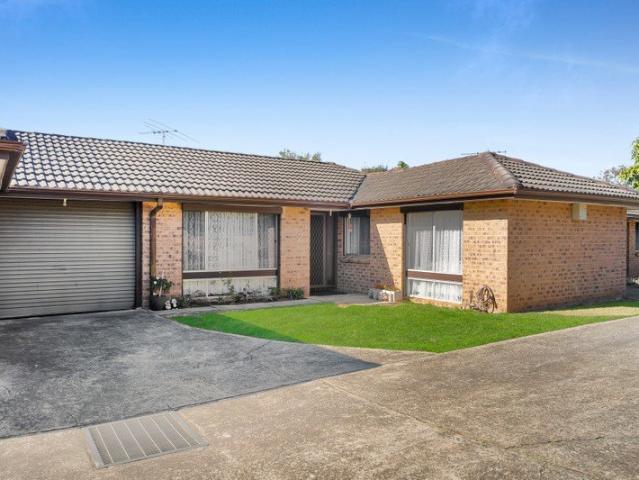 Villa for sale in Sydney, New South Wales
