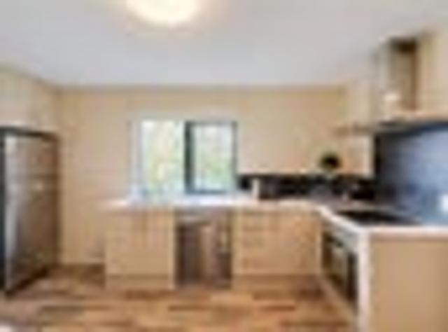 Apartment for sale in Heathcote, Canterbury
