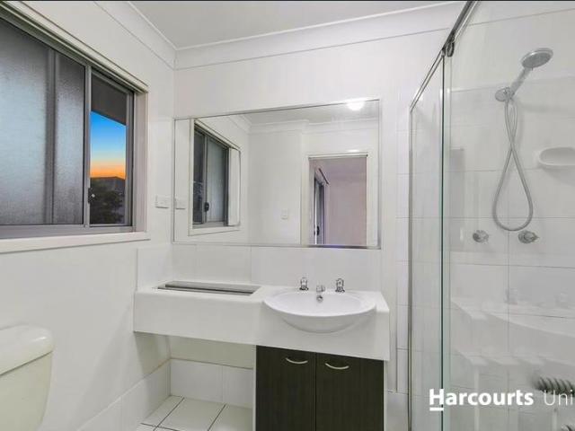 Townhouse for sale in Toombul, Queensland
