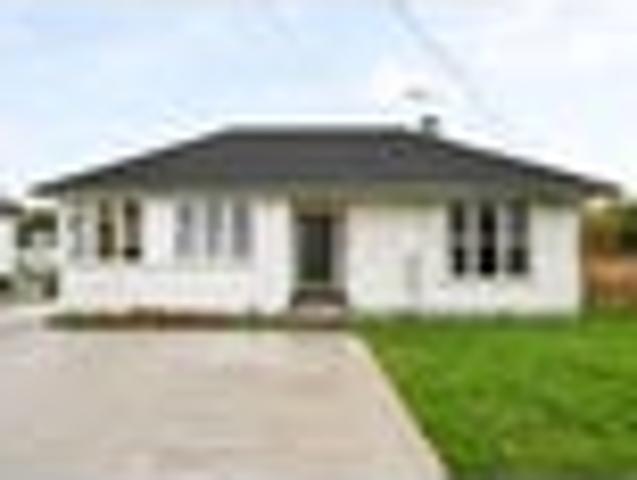 House for sale in Melville