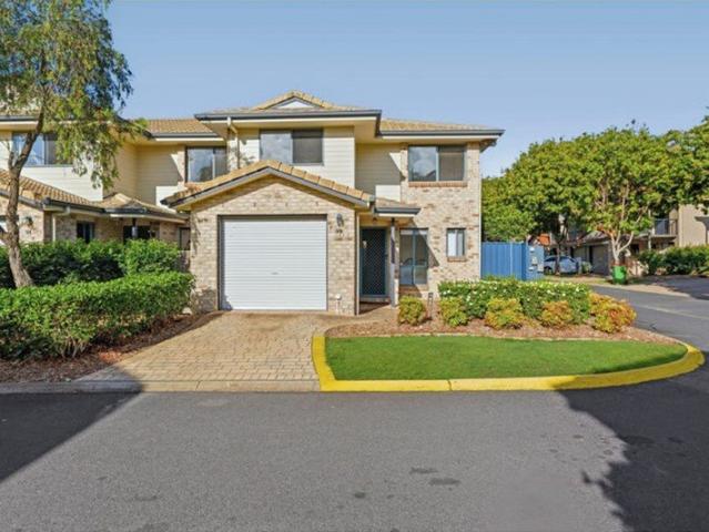Townhouse for sale in Toombul, Queensland