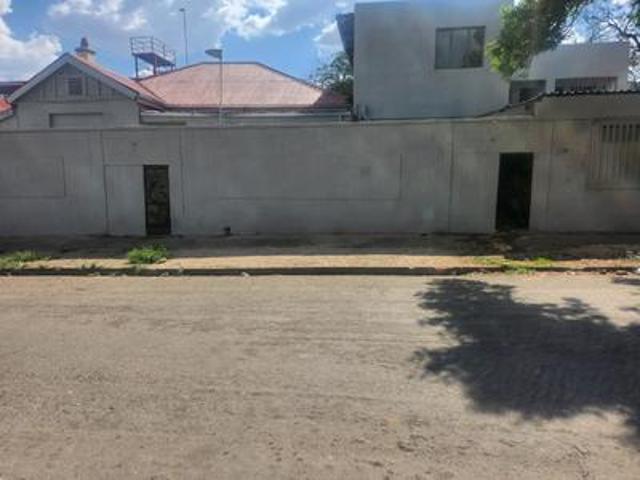 Apartment for sale in Vosloorus, Gauteng