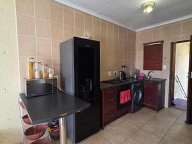 Apartment for sale in Vosloorus, Gauteng