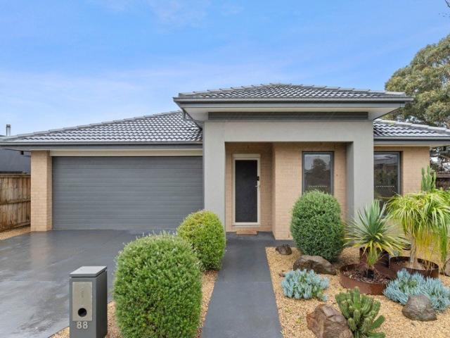House for sale in Charlemont Rise, Geelong