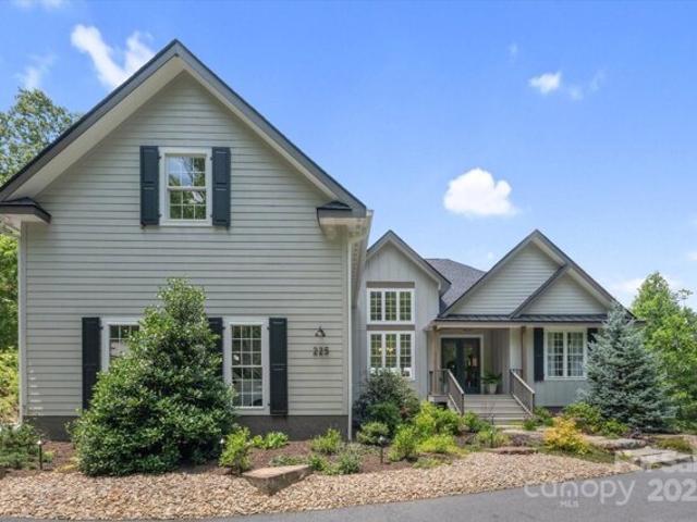 House for sale in Fletcher