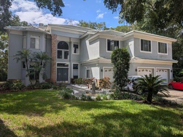 House for sale in University, Florida