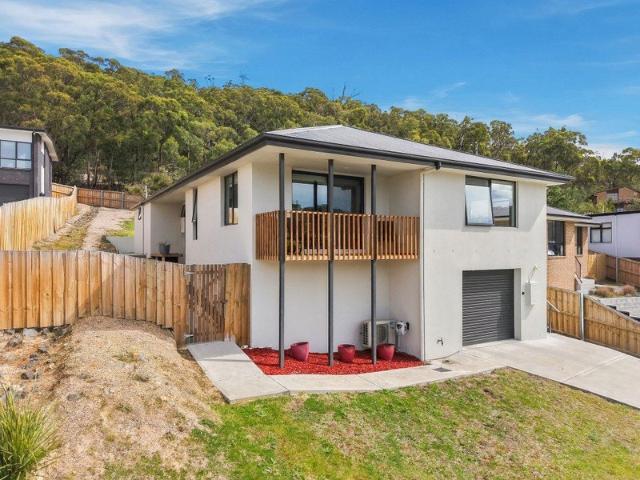 House for sale in Geilston Bay, Hobart