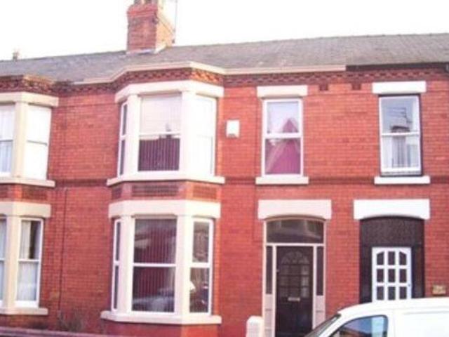 House for rent in Calderstones