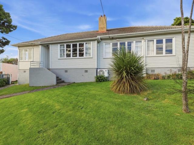 House for rent in Otakou