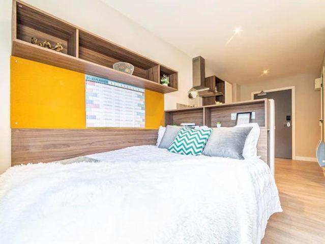 Apartment for rent in Canongate, Old Town