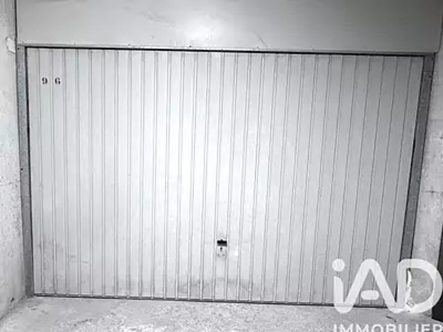 Garage vente à Lyon, Métropole de Lyon