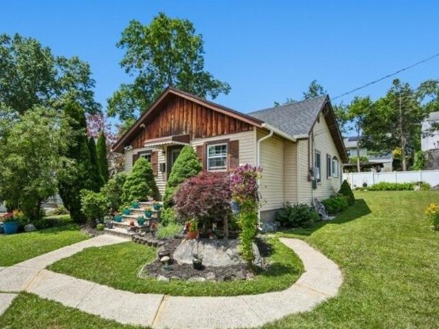 House for sale in Parsippany, New Jersey