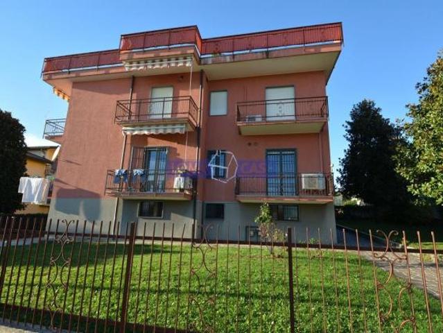 Appartamento in vendita a Calusco D'adda, Lombardia