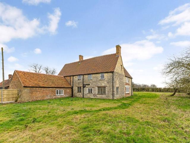 House for rent in Middle Claydon, Buckinghamshire