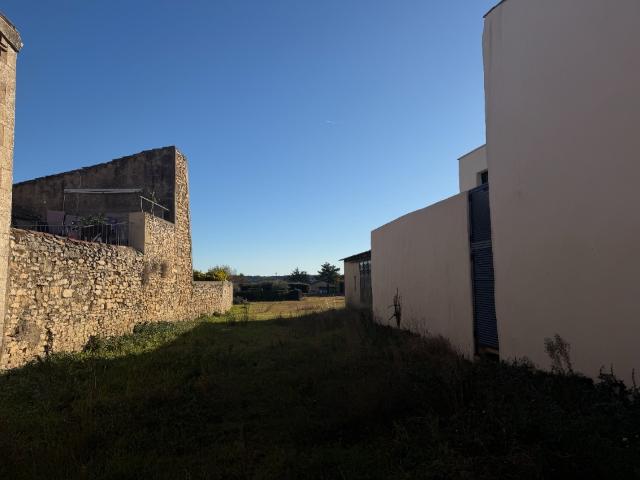 Terrain vente à Nîmes, Calvisson