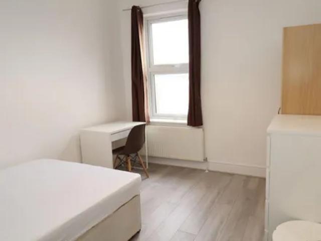 Room for rent in Charlton, Isle Of Man