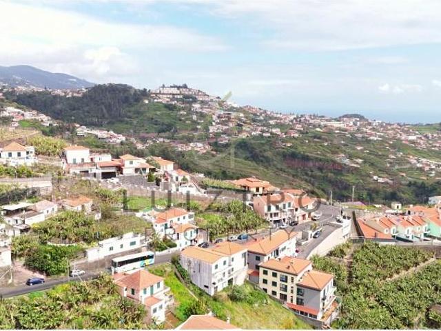 Terreno venda em Câmara de Lobos