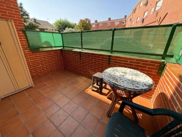 Apartamento en alquiler en Camarma De Esteruelas, Madrid