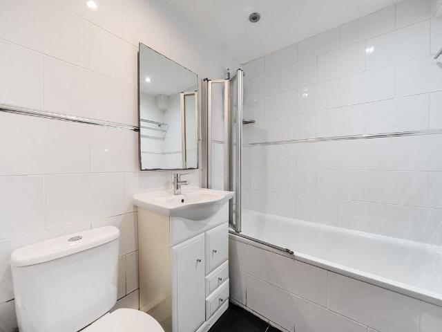 Studio for rent in Putney, Greater London