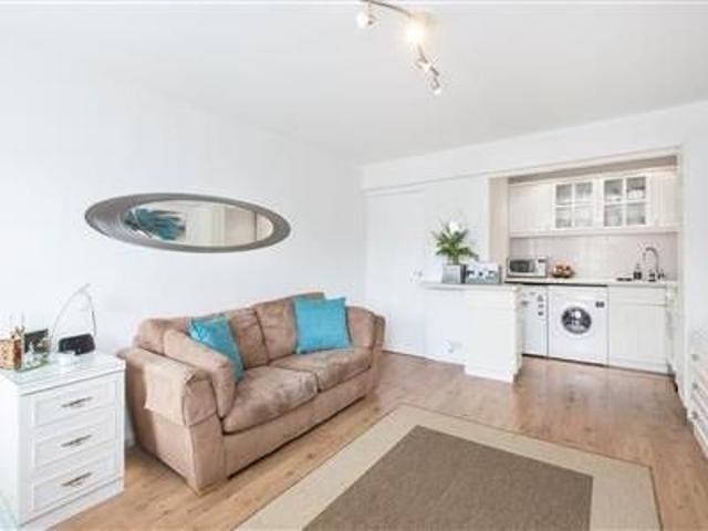 Apartment for rent in Putney, Greater London
