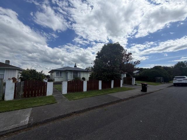 House for rent in Camberley, Hastings