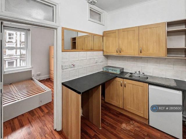 House for rent in Camberwell, Greater London