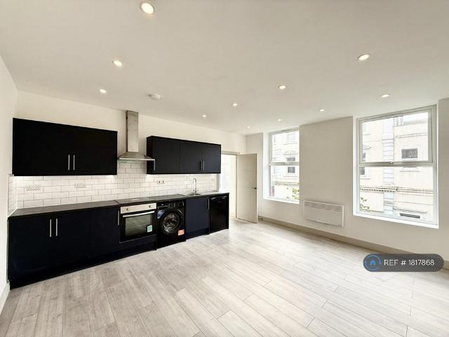 House for rent in Camberwell, Greater London