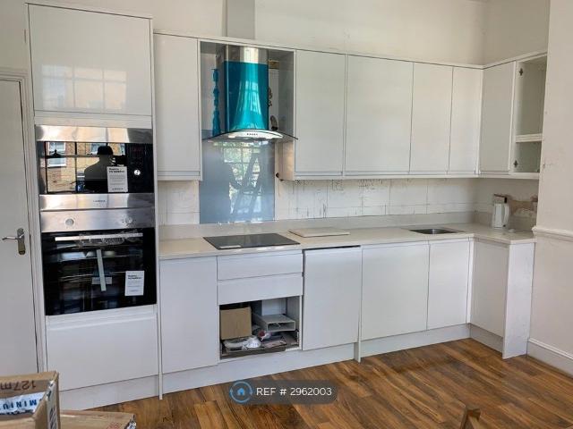 Apartment for rent in Camberwell, Greater London
