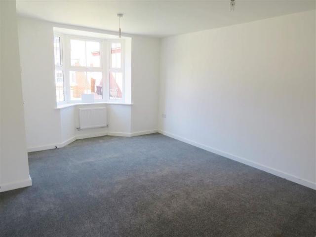 House for rent in Maylands, Pouchen End