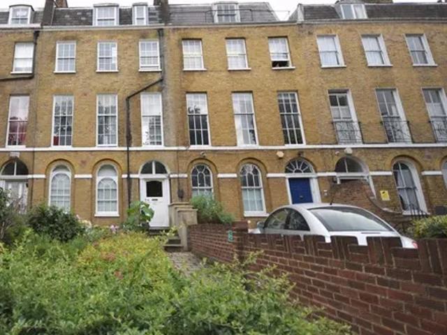 House for rent in Camberwell, Greater London