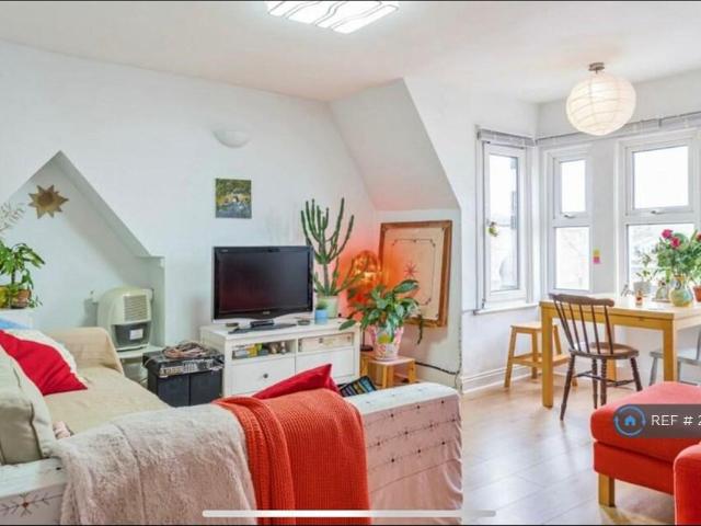 Apartment for rent in Walworth, Greater London