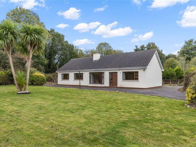Detached House for sale in Loch Garman, North Tipperary