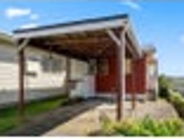 Townhouse for rent in Papakaio, Wellington