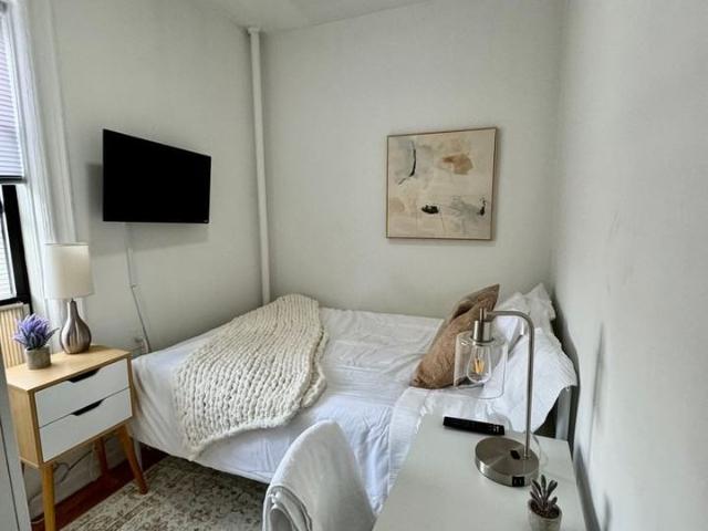 Apartment for rent in The Bronx, Arverne