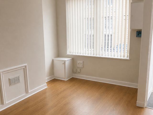 House for rent in Kensington, Calderstones