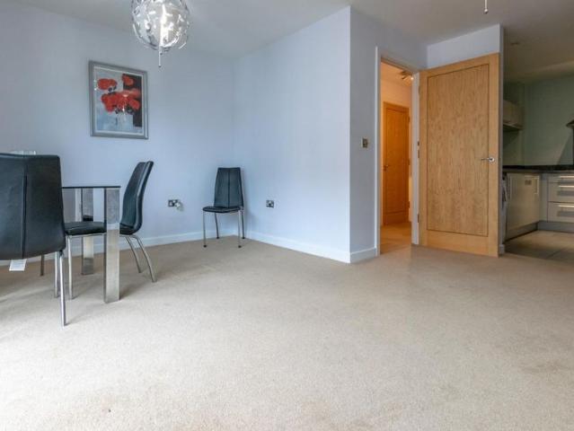 Apartment for rent in Cardiff International Sports Village, Falcon Lodge