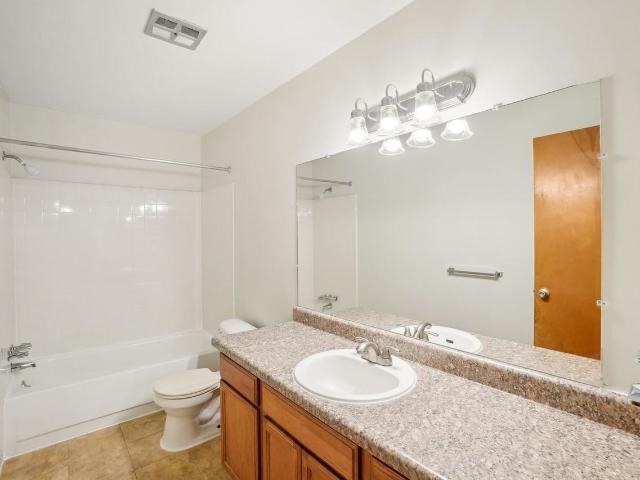 Apartment for rent in Dearborn Heights, Wayne County