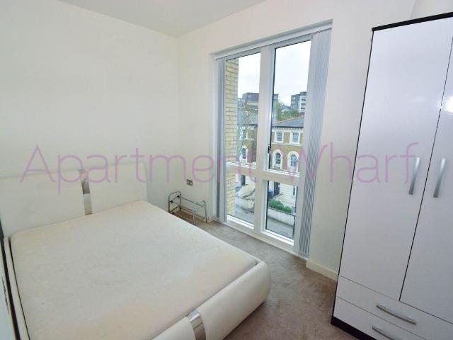 Room for rent in Queen's Park, Greater London