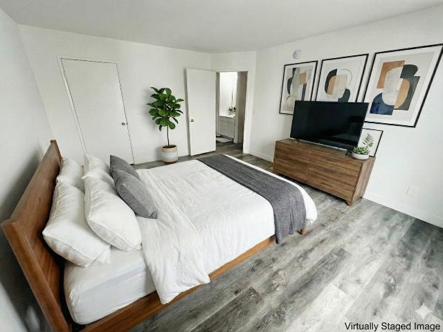 Apartment for rent in Canoga Park, California