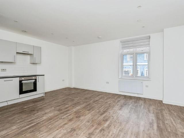 Apartment for rent in Camberley, Surrey Heath
