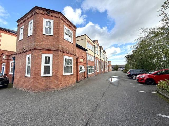 Apartment for rent in Wolverham, Ellesmere Port