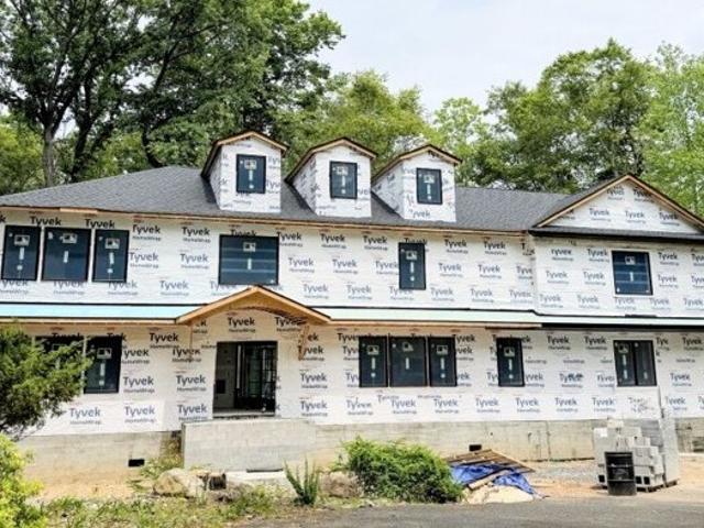 House for sale in Allendale, New Jersey