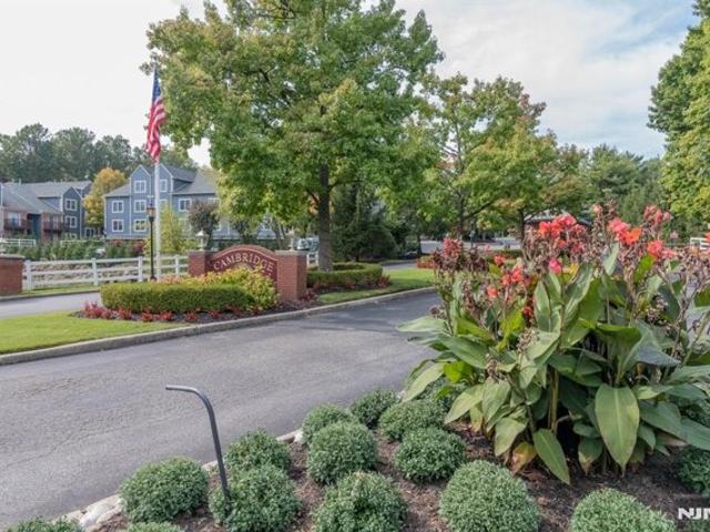 Condo for sale in Ramsey, New Jersey
