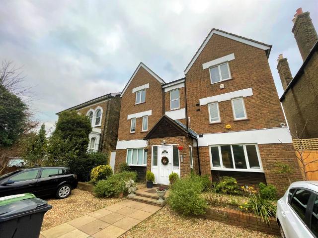 Apartment for rent in London Borough of Lewisham, Blackheath